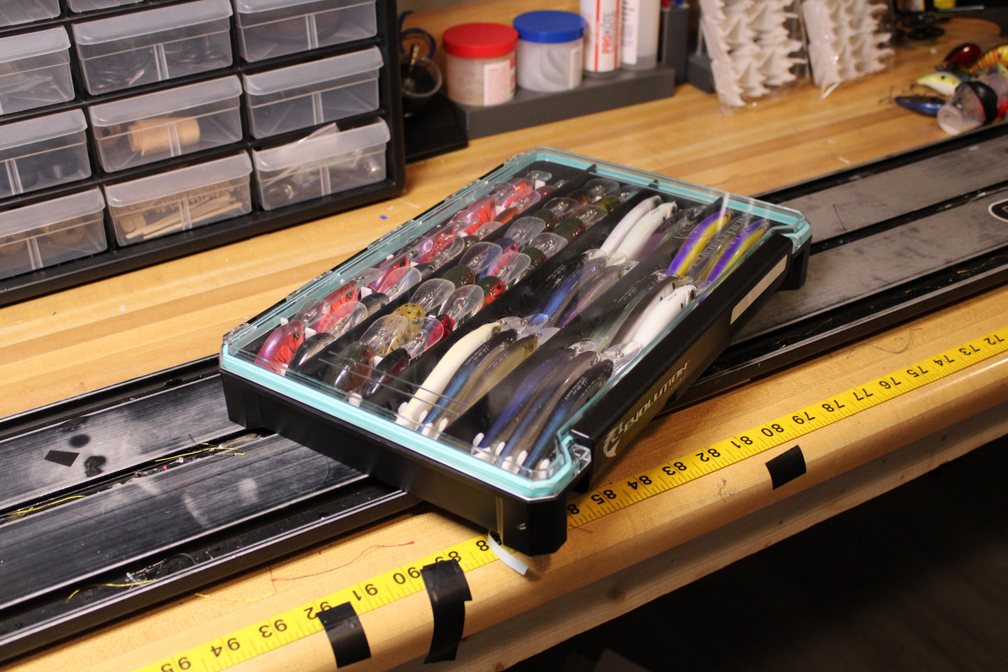 Jerkbait SlotTech BallistiX 3.7 tackle tray